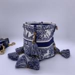 Dior D-Bubble Christmas Limited Octagram Star Tassel Bucket Bag