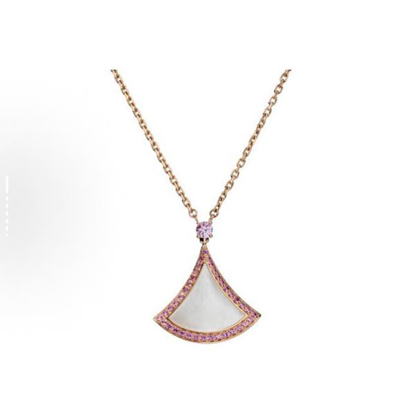 Bvlgari Divas' Dream collection new large-sized white mother-of-pearl inlaid with pink diamonds Valentine's Day limited edition necklace
