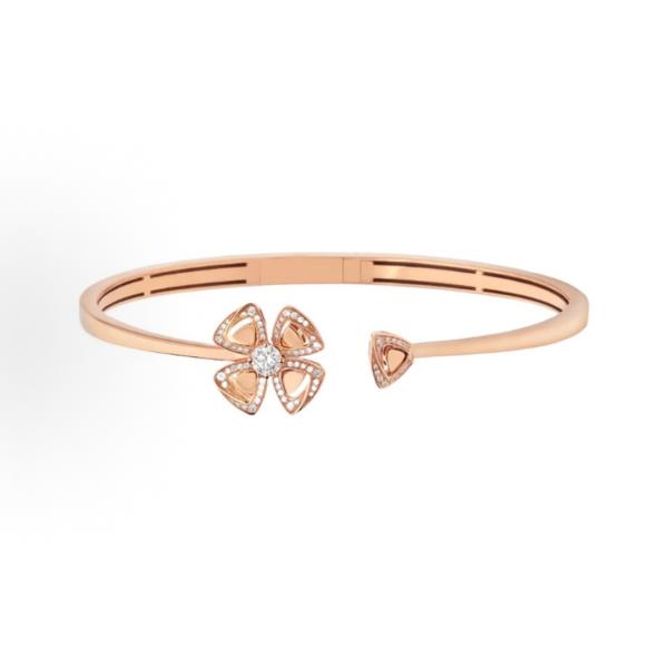 BVLGARI Fiorever Blossom Collection Four-Leaf Clover Design 18K Rose Gold Bracelet for Women Open Style Bracelet