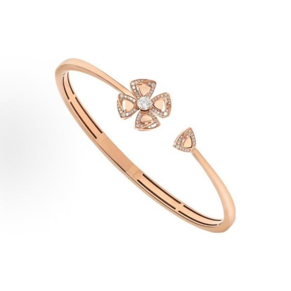 BVLGARI Fiorever Blossom Collection Four-Leaf Clover Design 18K Rose Gold Bracelet for Women Open Style Bracelet