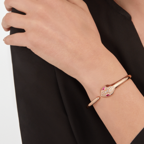 Bvlgari SERPENTIVIPER series Snake-shaped 18K rose gold diamond bracelet