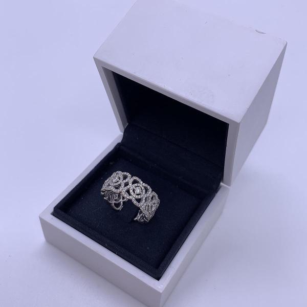 De Beers Enchanted Lotus White Gold Pave Diamond Ring