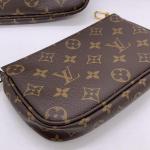 Louis Vuitton Multi Pochette Accessoires Monogram Canvas