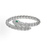 Bvlgari SERPENTIVIPER series Elegant Snake Head 18K White Gold Snake-shaped Bracelet Set with Diamond-Set Emerald Stones
